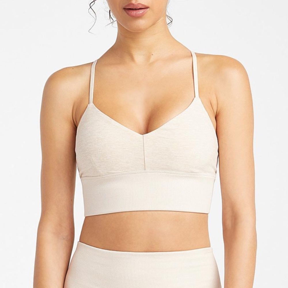 ALO YOGA ALOSOFT LAVISH BRA S in Bone Heather.